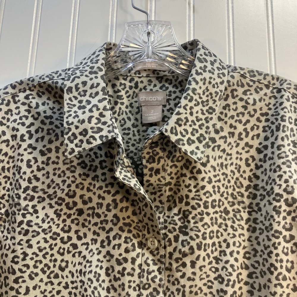 Chicos No-Iron Coolmax All Season  Leopard Print Button Down Shirt SZ 2 L 12/14